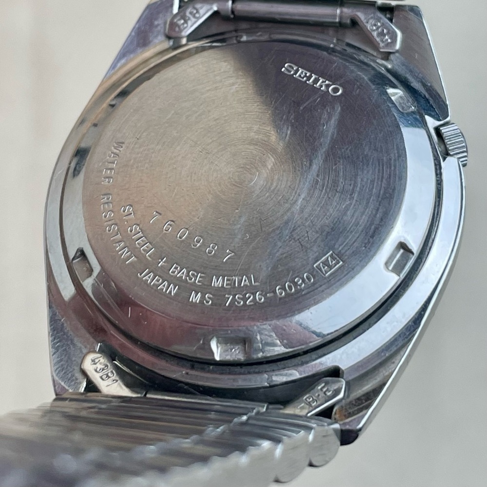 Seiko 5 Vintage 1997 Automatic Full Lume Dial 7S26-6030 - Needs Regulation - Picture 11 of 14